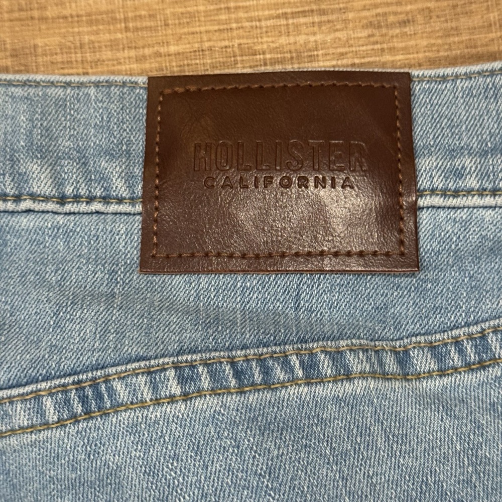 Hollister Epic Flex Classic Straight Men's Light Wash Stretch Blue Jeans 31x32 - Picture 7 of 9